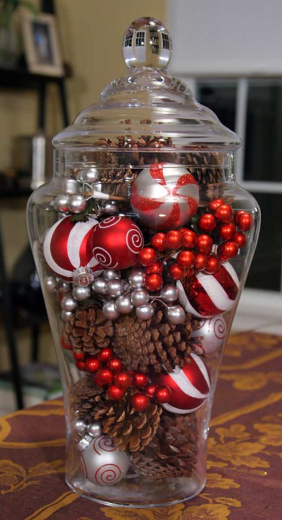 Christmas Table Centerpieces - 25 Ideas To Get Inspired