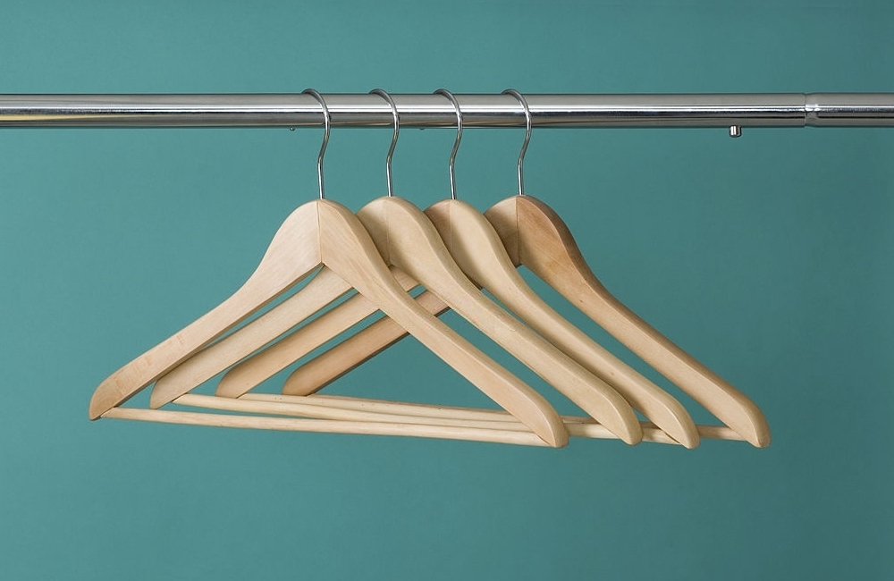 4 Types of Hangers for Your Clothes